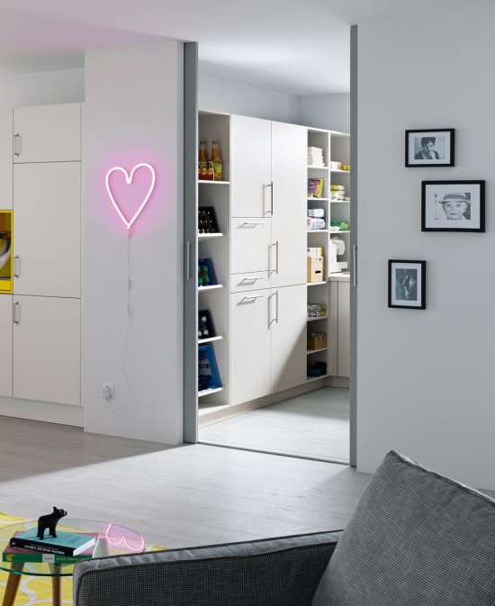UMA P122 Kueche HWR Garderobe 2020 section 1 web
