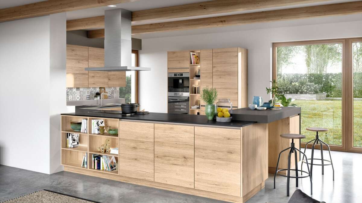 Naturholz Küche mit Theke